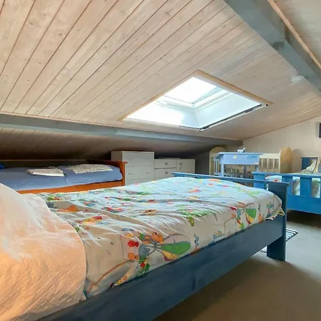 Petite Location Dans Avec Piscine Et Terrains De Tennis * La Couarde-sur-Mer